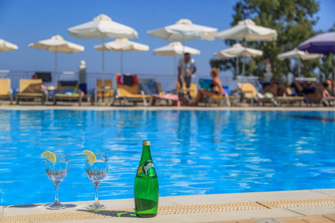 Costa Blu Hotel Mpenitses Eksteriør billede
