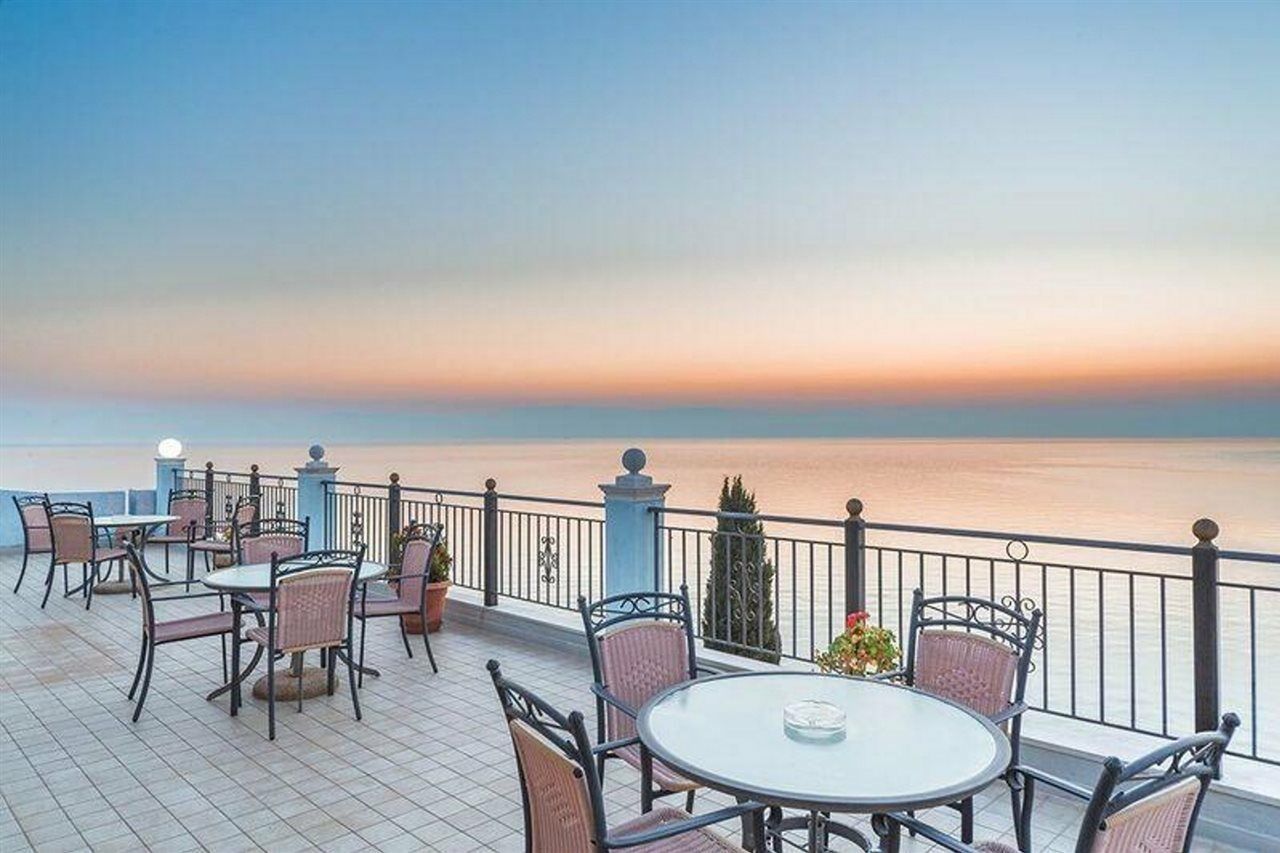 Costa Blu Hotel Mpenitses Eksteriør billede