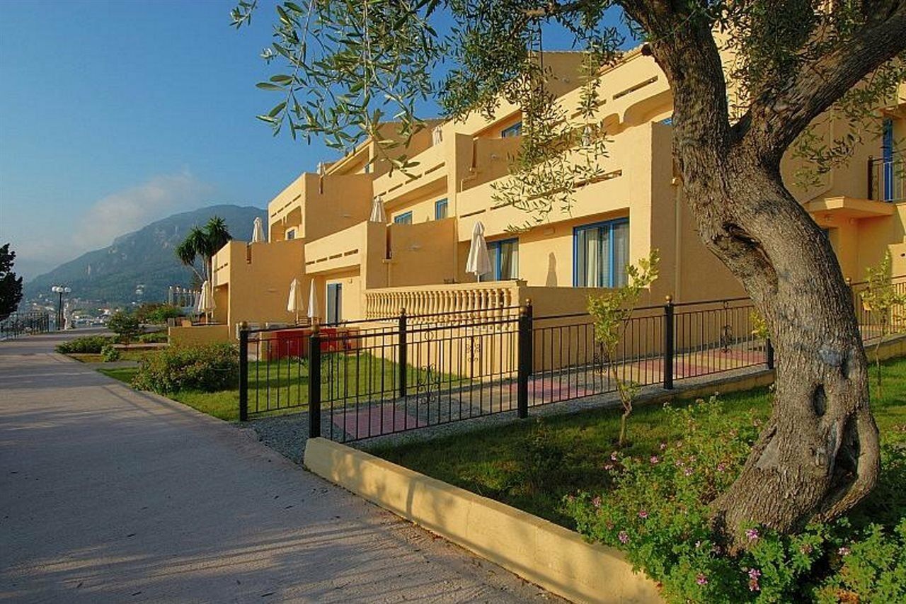 Costa Blu Hotel Mpenitses Eksteriør billede